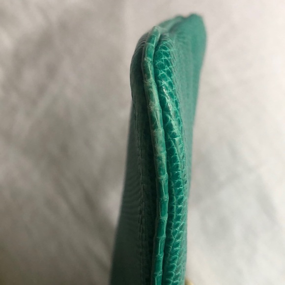 Chloe elongated lizard clutch - Picture 6 of 10